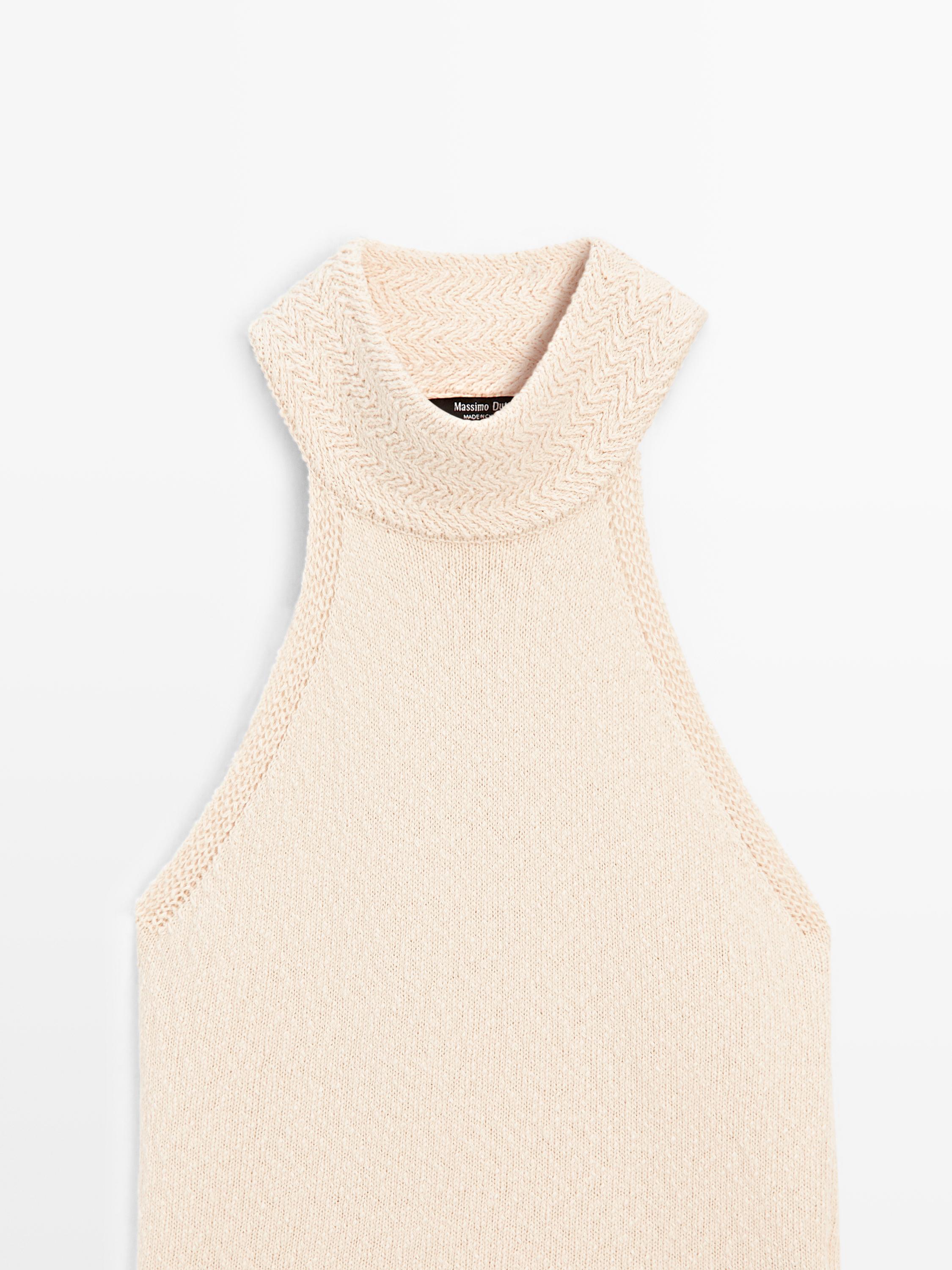Textured knit halterneck top